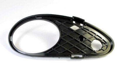 Bumper grill شبك برجكتور W203 2001 LEFT